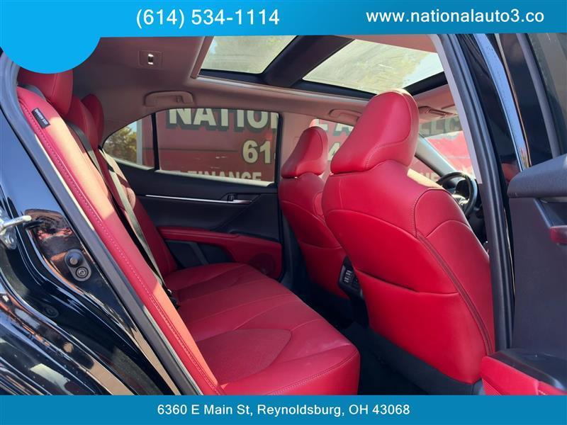 Toyota Camry photo 13