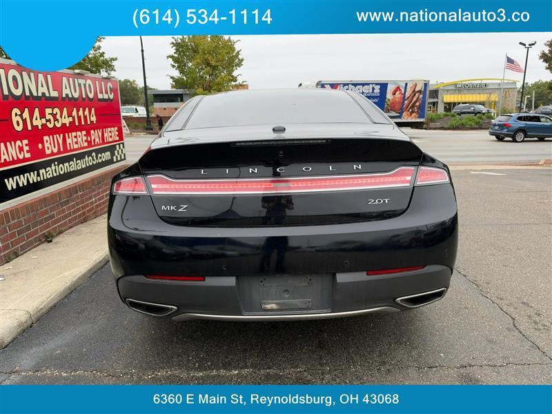Lincoln MKZ photo 5