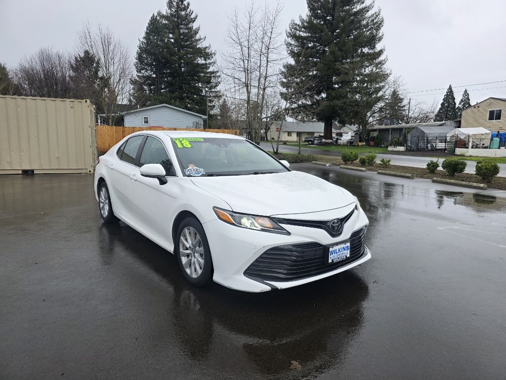 Toyota Camry  2018