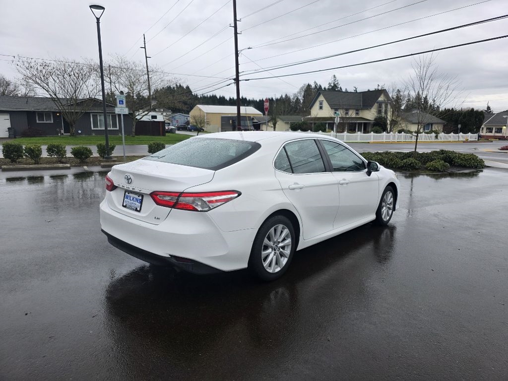 Toyota Camry  2018