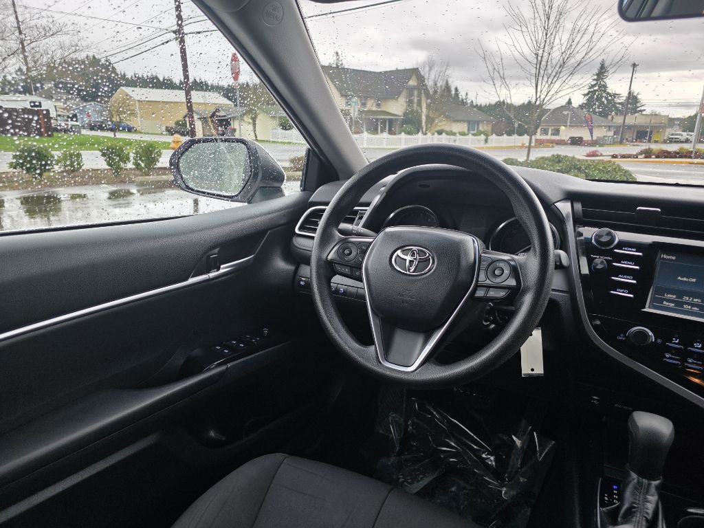 Toyota Camry  2018
