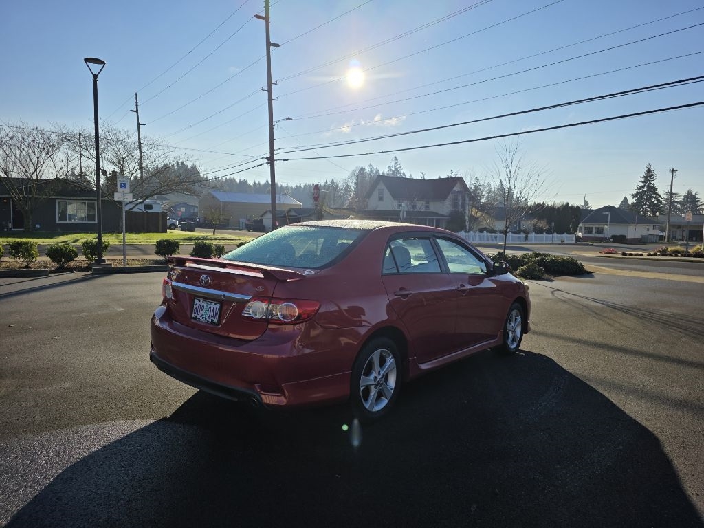 Toyota Corolla  2013