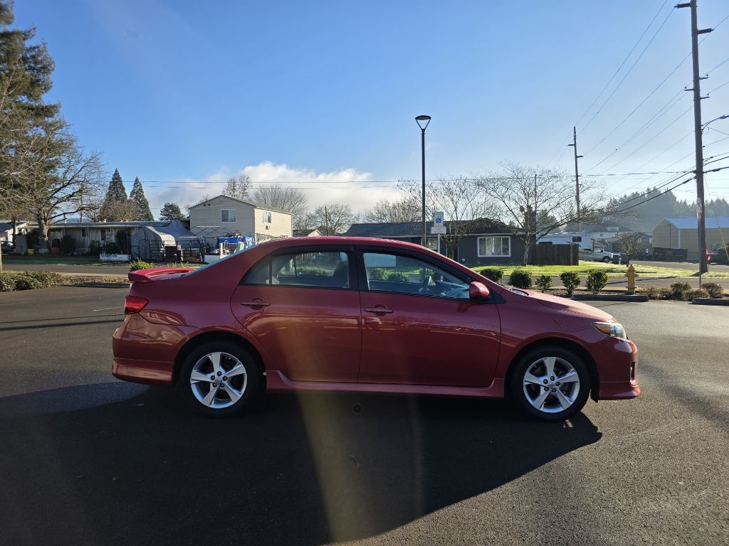 Toyota Corolla  2013