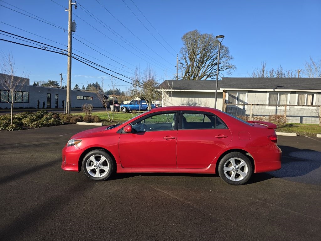 Toyota Corolla  2013