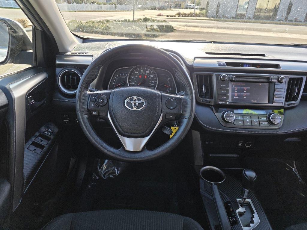 Toyota RAV4 FWD 4dr XLE (Natl) 2015