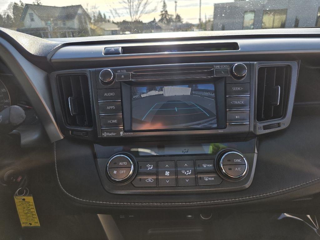 Toyota RAV4 FWD 4dr XLE (Natl) 2015