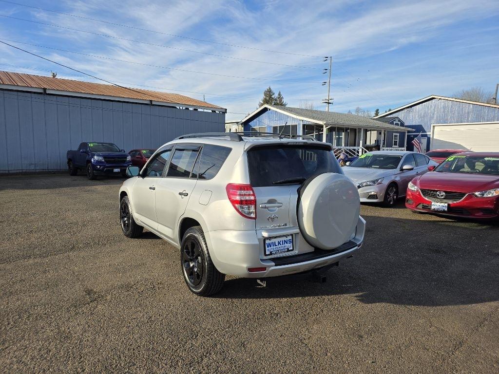 Toyota RAV4 4WD 4dr V6 5-Spd AT (Natl) 2010