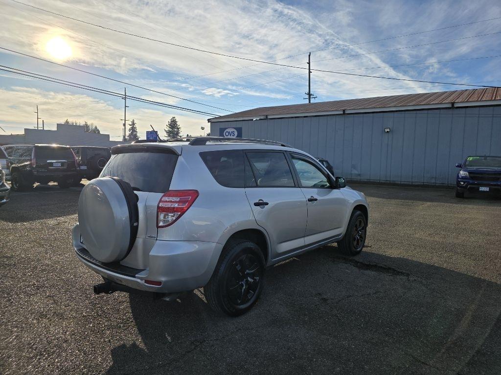 Toyota RAV4 4WD 4dr V6 5-Spd AT (Natl) 2010