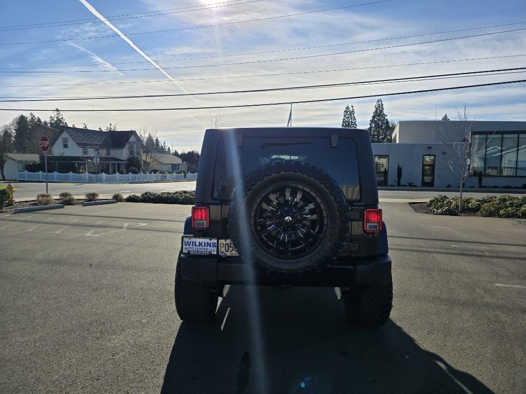 Jeep Wrangler 4WD 4dr Sahara 2016