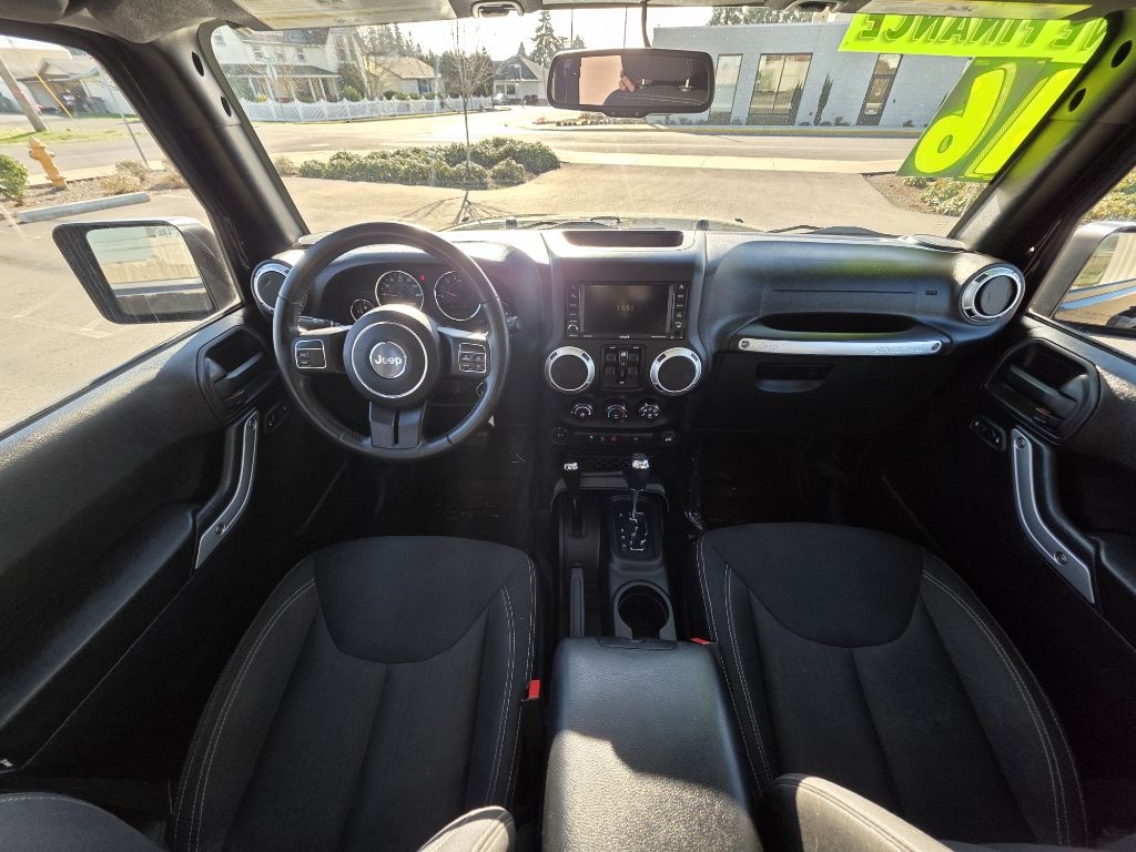 Jeep Wrangler 4WD 4dr Sahara 2016