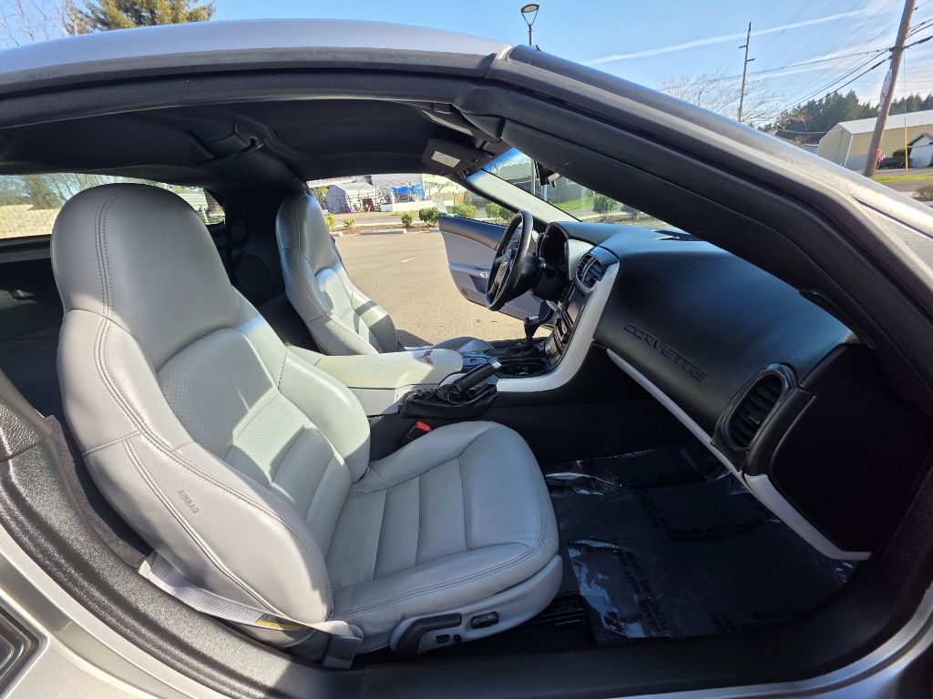 Chevrolet Corvette  2005