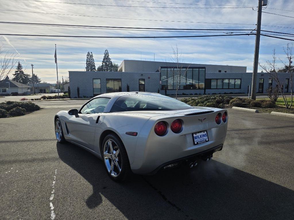 Chevrolet Corvette 2dr Cpe 2005