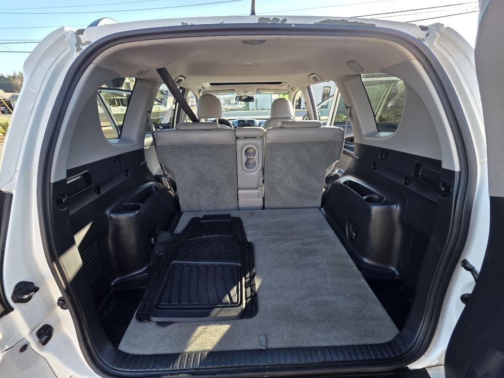 Toyota RAV4 FWD 4dr 4-cyl 4-Spd AT Ltd (Natl) 2011