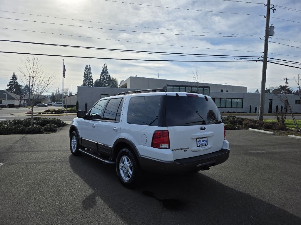 Ford Expedition 5.4L XLT 4WD 2005