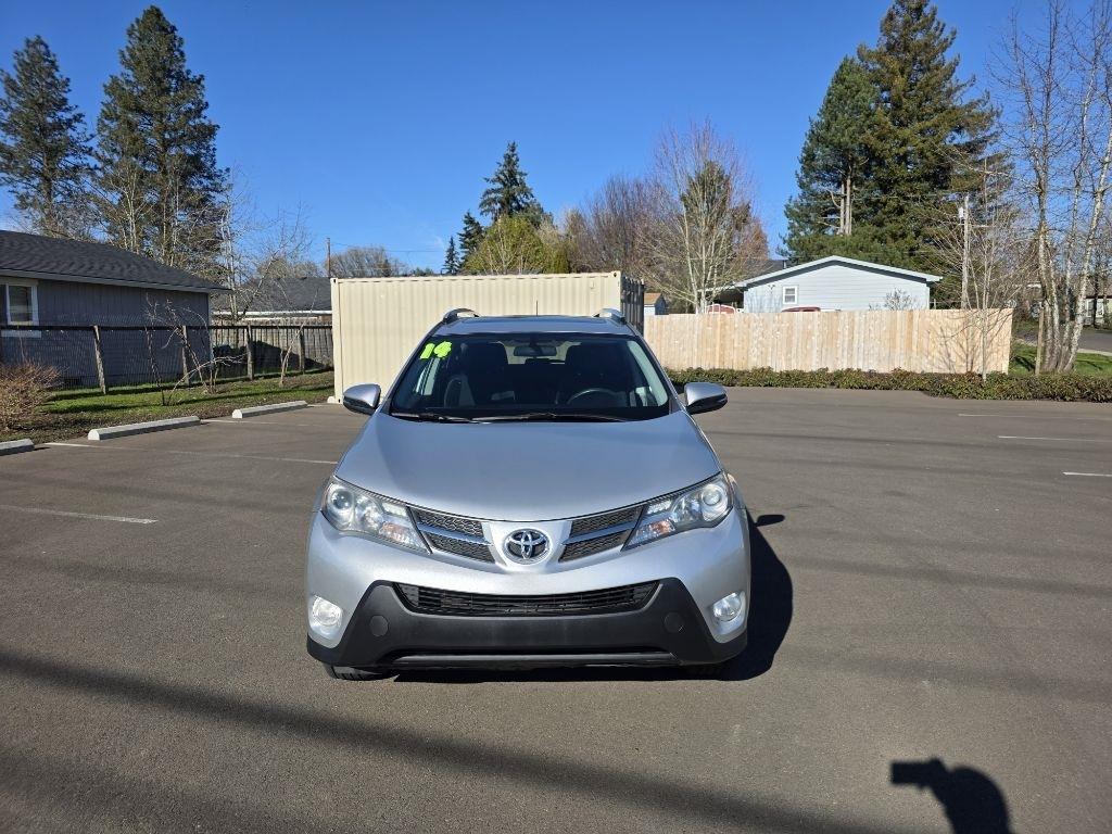 Toyota RAV4 AWD 4dr XLE (Natl) 2014