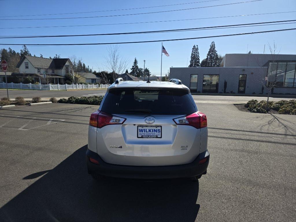 Toyota RAV4 AWD 4dr XLE (Natl) 2014