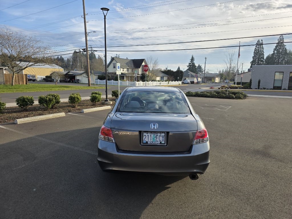 Honda Accord 4dr I4 Auto LX-P 2009