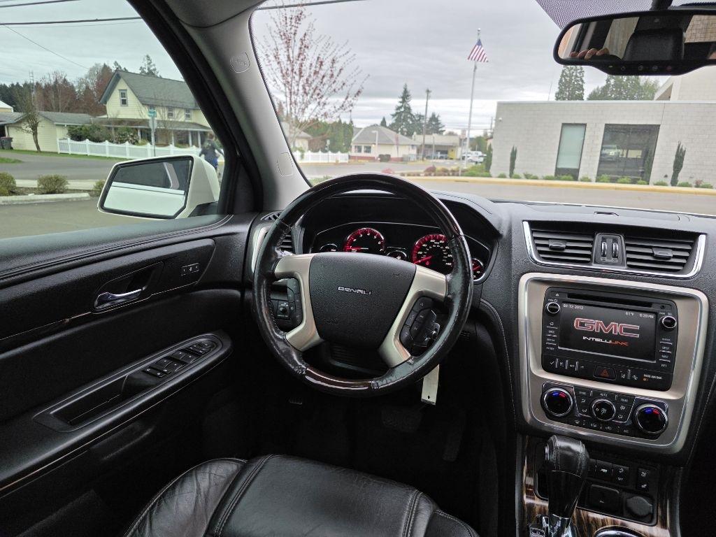 GMC Acadia AWD 4dr Denali 2015