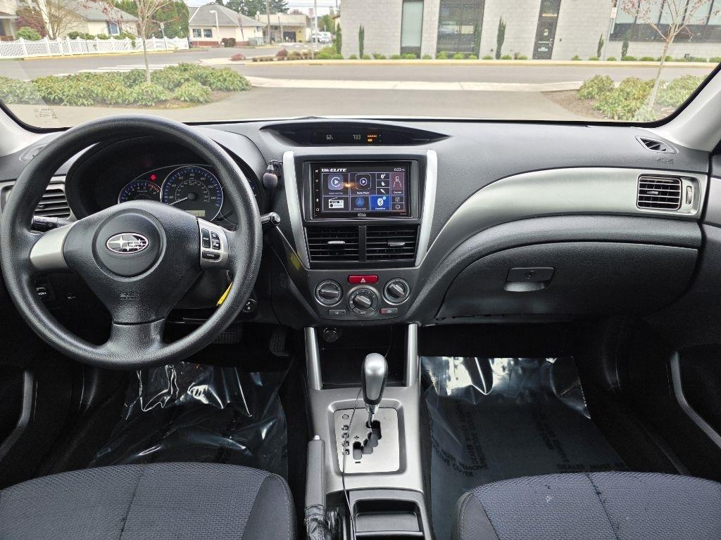 Subaru Forester 4dr Auto 2.5X w/Alloy Wheel Value Pkg 2011