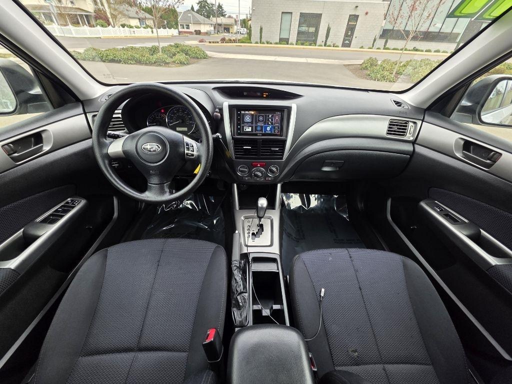 Subaru Forester 4dr Auto 2.5X w/Alloy Wheel Value Pkg 2011