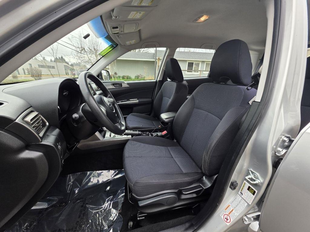 Subaru Forester 4dr Auto 2.5X w/Alloy Wheel Value Pkg 2011