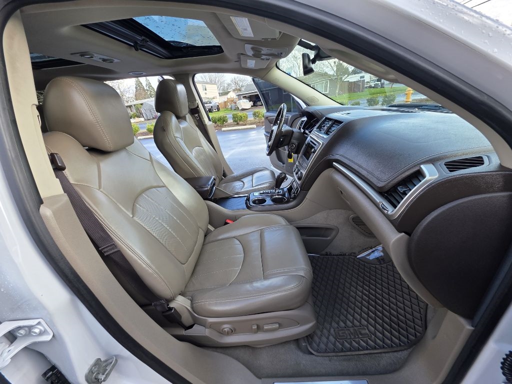 GMC Acadia AWD 4dr Denali 2016