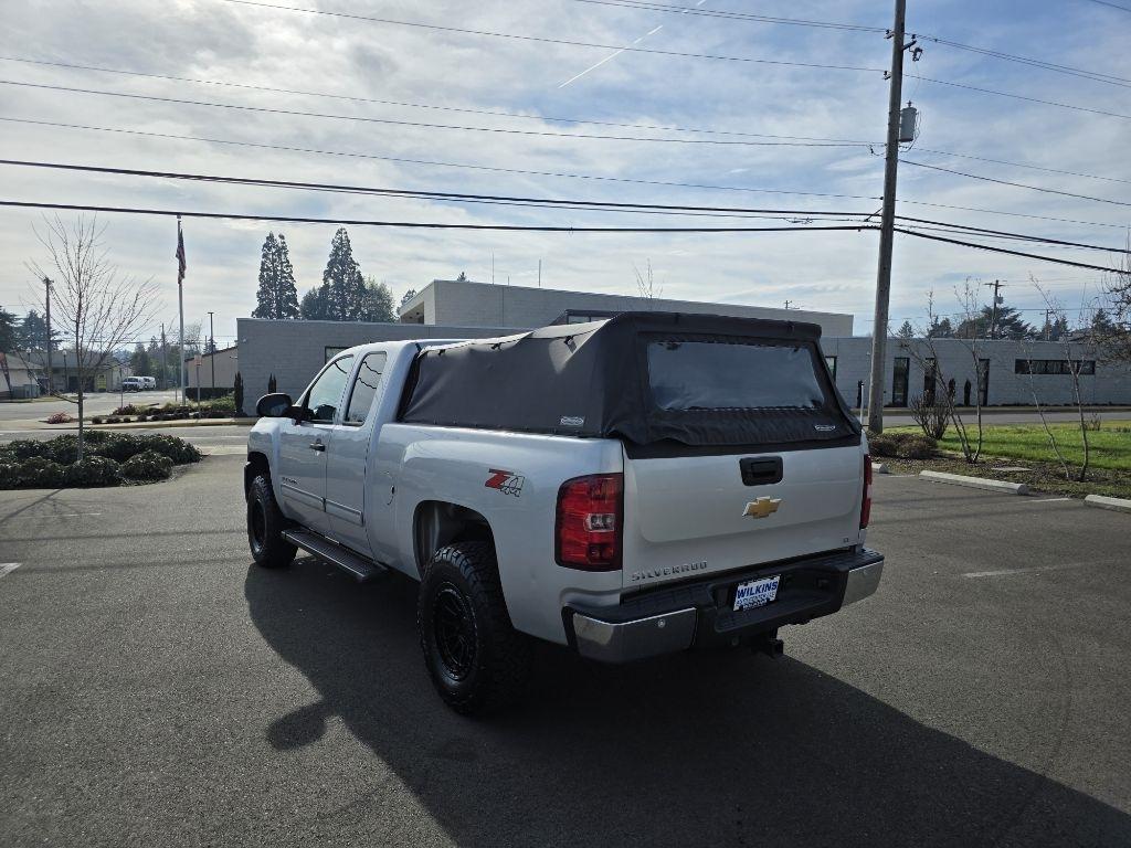 Chevrolet Silverado 1500 4WD Ext Cab 143.5" LT 2013