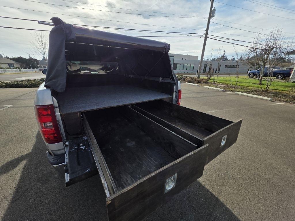 Chevrolet Silverado 1500 4WD Ext Cab 143.5" LT 2013