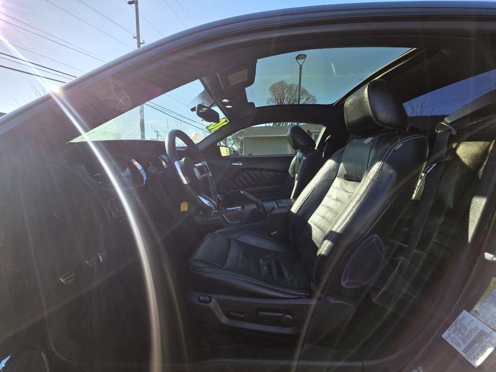 Ford Mustang 2dr Cpe GT 2010