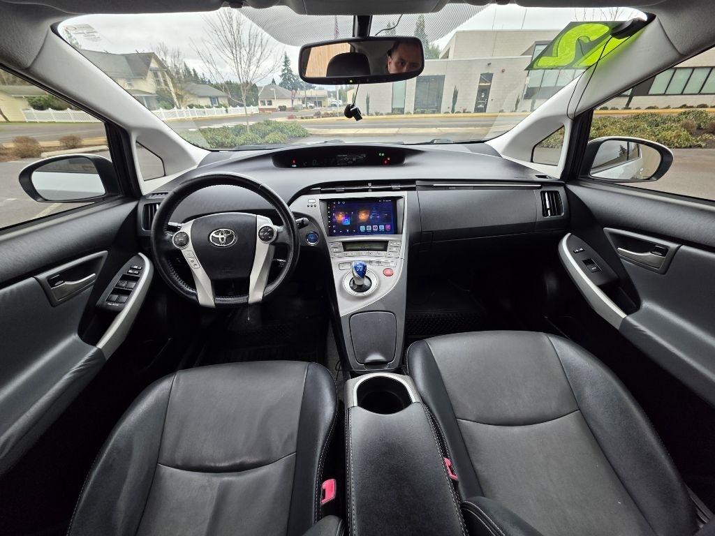 Toyota Prius 5dr HB Three (Natl) 2012