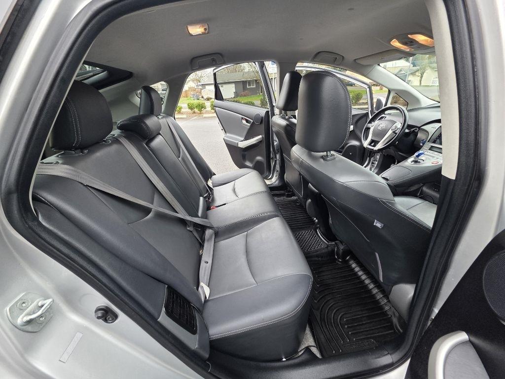 Toyota Prius 5dr HB Three (Natl) 2012