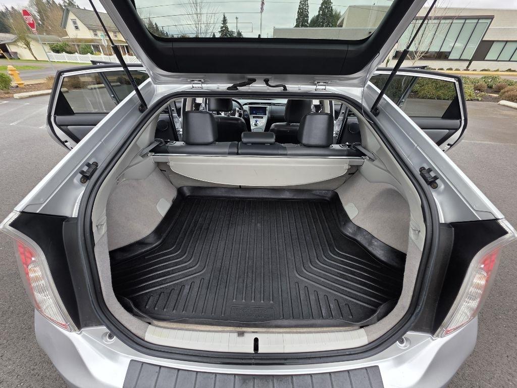 Toyota Prius 5dr HB Three (Natl) 2012