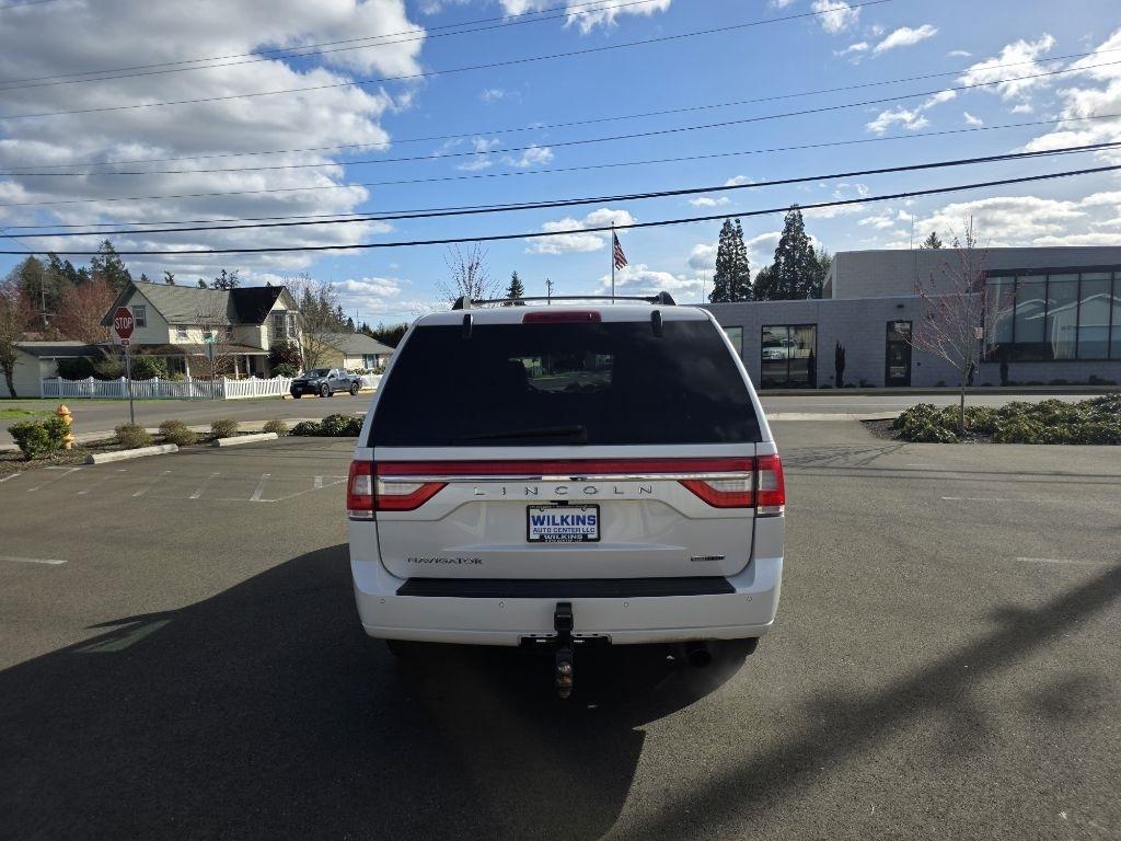 Lincoln Navigator 4WD 4dr 2015