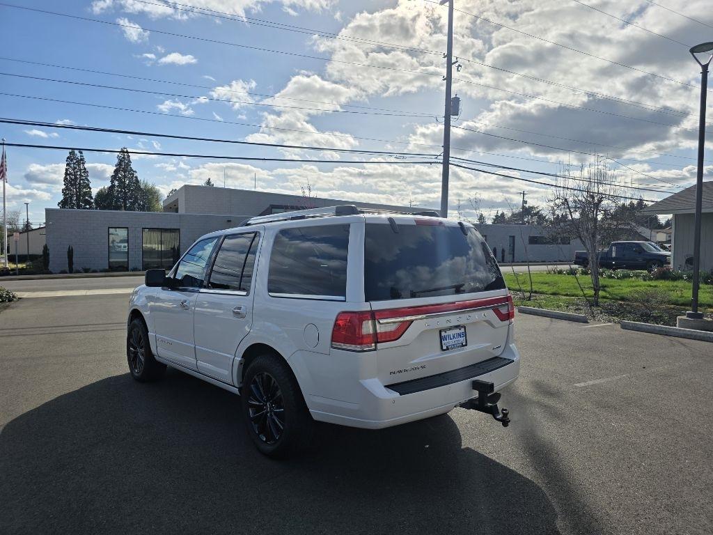 Lincoln Navigator 4WD 4dr 2015
