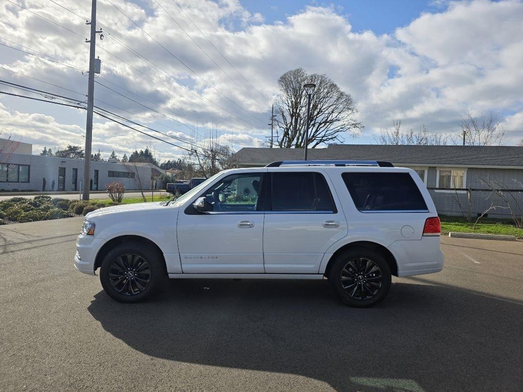 Lincoln Navigator 4WD 4dr 2015