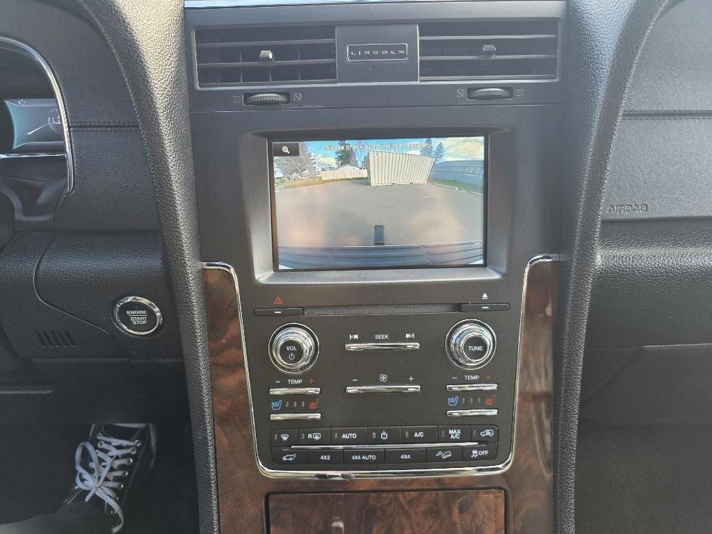 Lincoln Navigator 4WD 4dr 2015