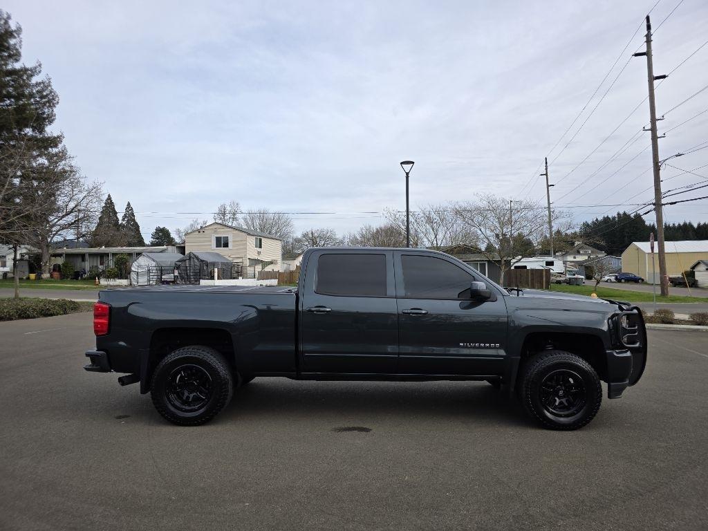 2017 Chevrolet Silverado 1500 4WD Crew Cab 153.0" LT w/2LT