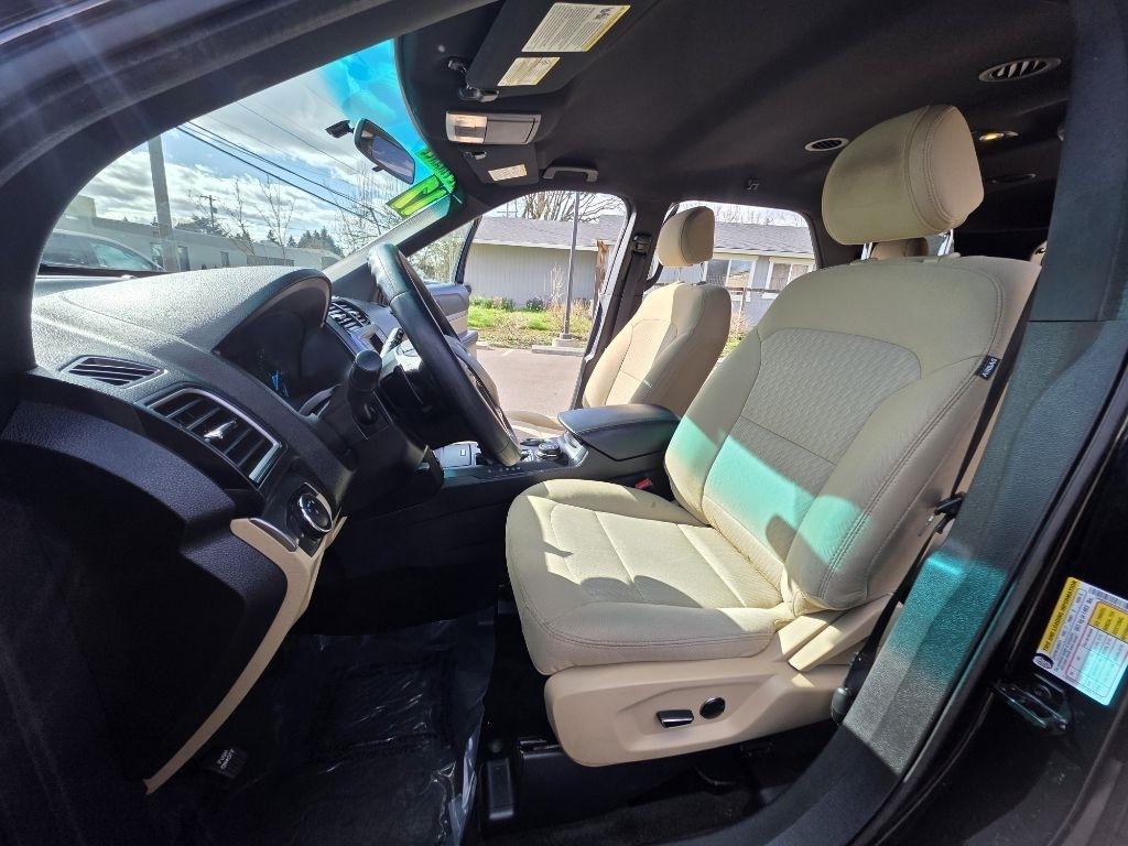 Ford Explorer Base 4WD 2017