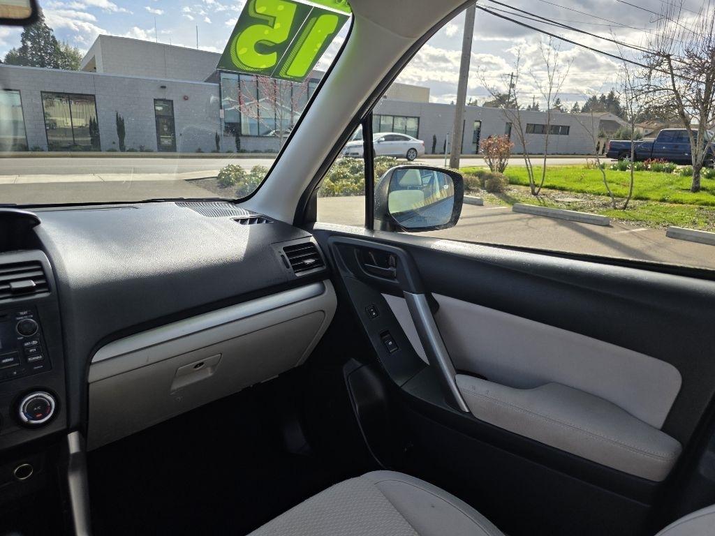 Subaru Forester 4dr CVT 2.5i Premium PZEV 2015