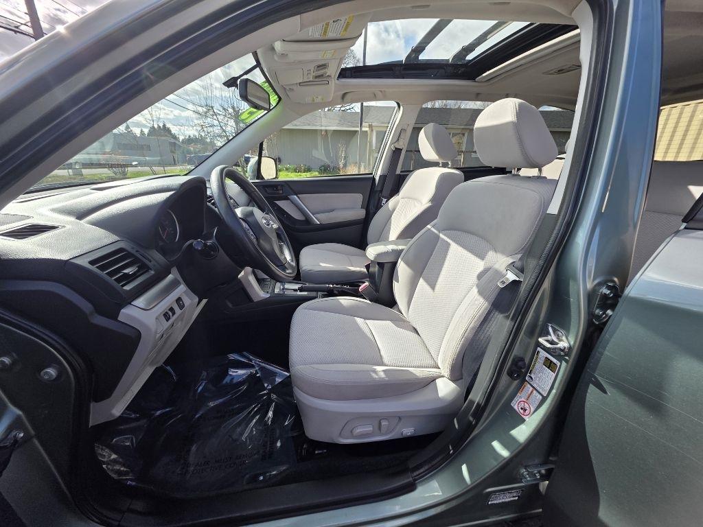 Subaru Forester 4dr CVT 2.5i Premium PZEV 2015