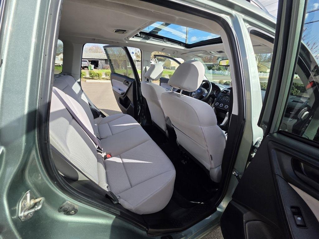 Subaru Forester 4dr CVT 2.5i Premium PZEV 2015