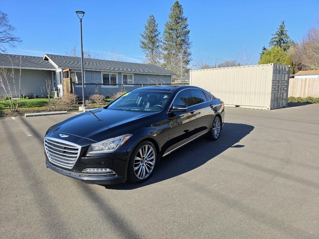 Hyundai Genesis 4dr Sdn V8 5.0L RWD 2015