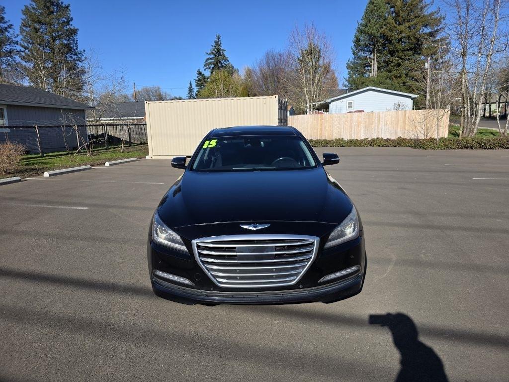 Hyundai Genesis 4dr Sdn V8 5.0L RWD 2015