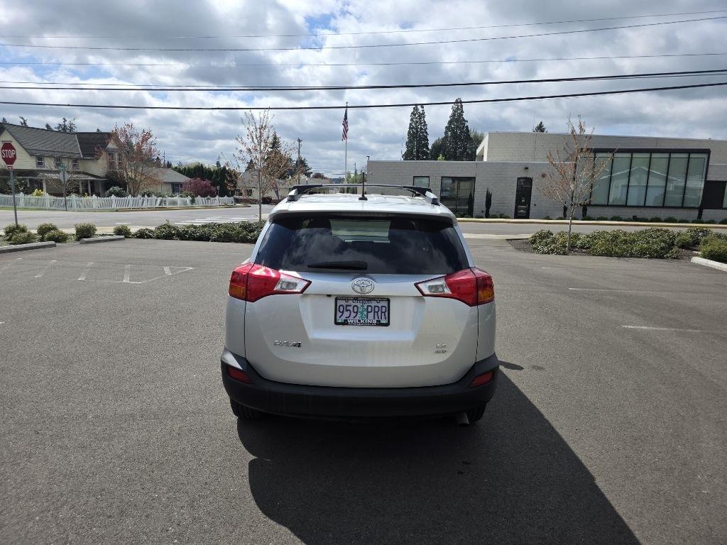 Toyota RAV4 AWD 4dr LE (Natl) 2014