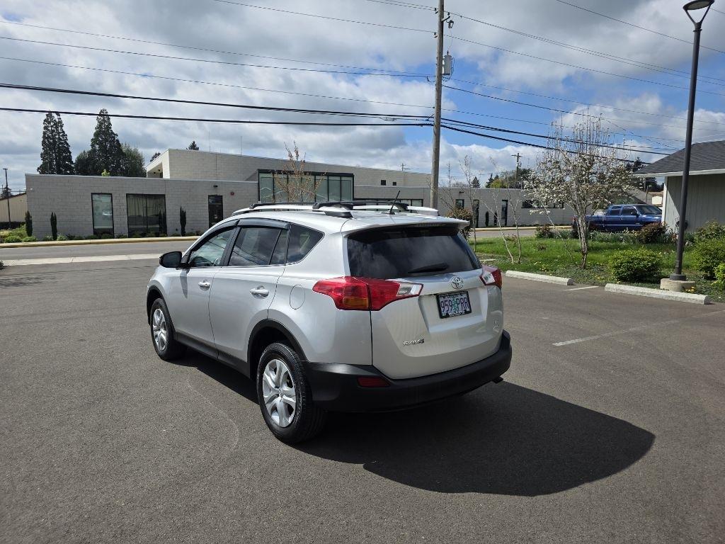 Toyota RAV4 AWD 4dr LE (Natl) 2014