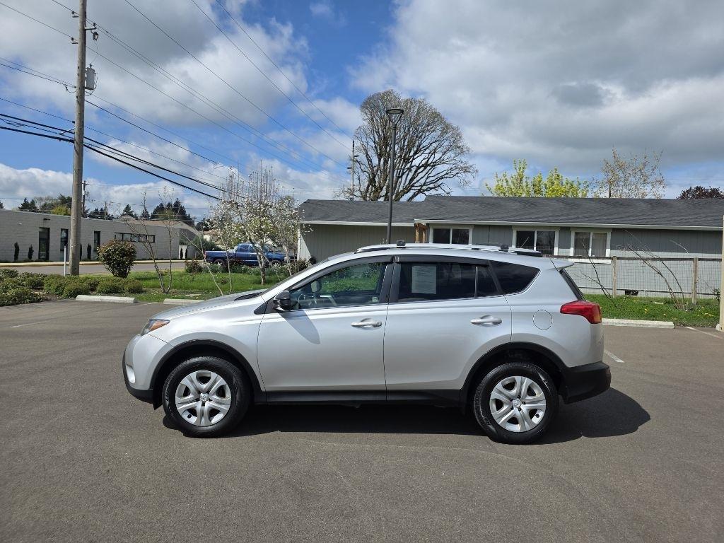 Toyota RAV4 AWD 4dr LE (Natl) 2014