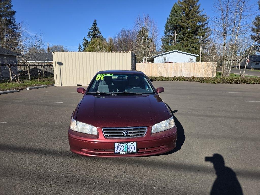 Toyota Camry 4dr Sdn XLE Auto (Natl) 2001