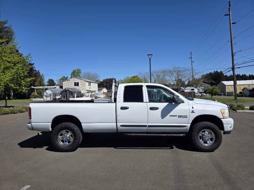 Dodge Ram 2500 4dr Quad Cab 160.5 4WD SLT 2006