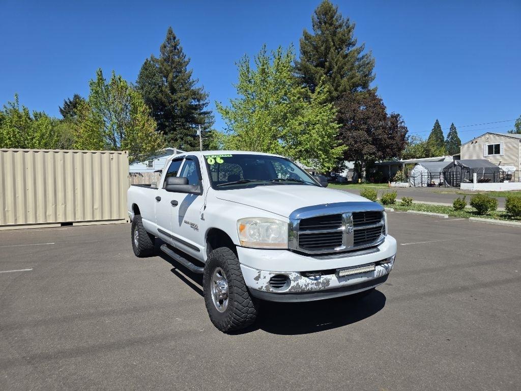 Dodge Ram 2500 4dr Quad Cab 160.5 4WD SLT 2006
