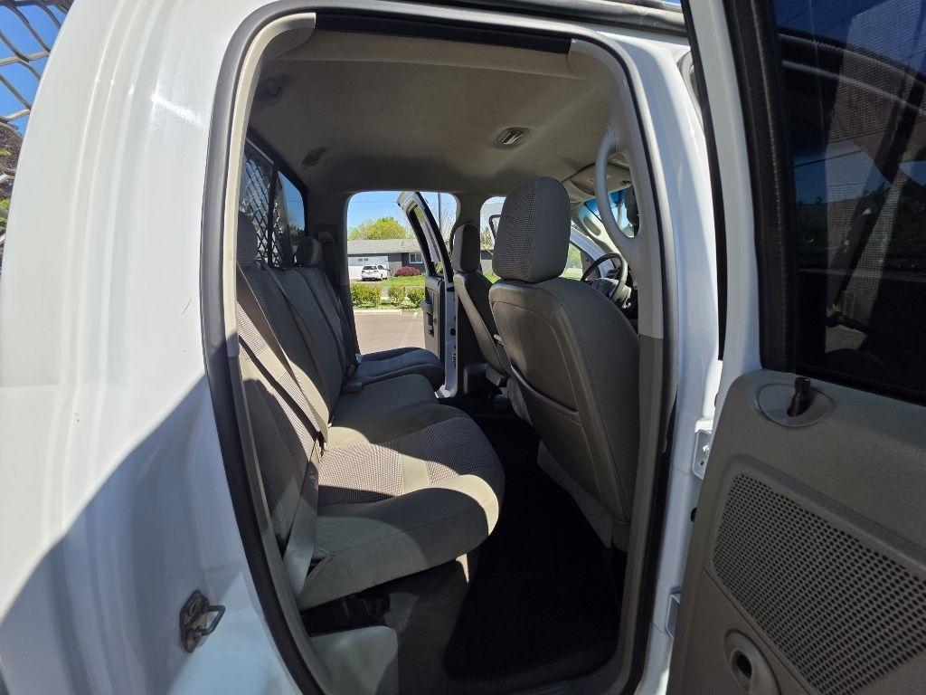 Dodge Ram 2500 4dr Quad Cab 160.5 4WD SLT 2006